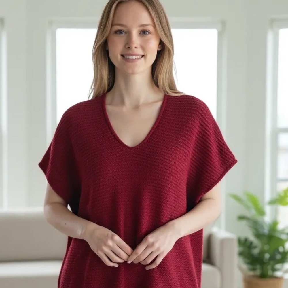 Red Knit V-Neck Sweater Vest Women’s Size M – Made in Peru